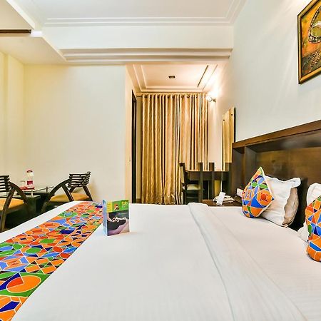 Fabhotel Oasis Dlf Phase 3 Gurgaon Extérieur photo