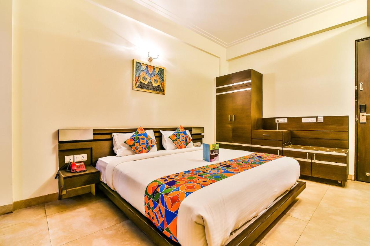 Fabhotel Oasis Dlf Phase 3 Gurgaon Extérieur photo